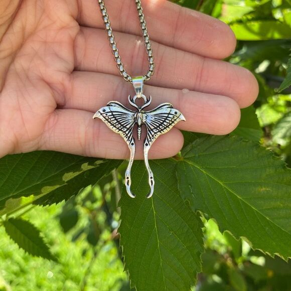 Gothic Lunar Moth Silver Tone Pendant Necklace with Chain engraved details - Picture 5 of 7